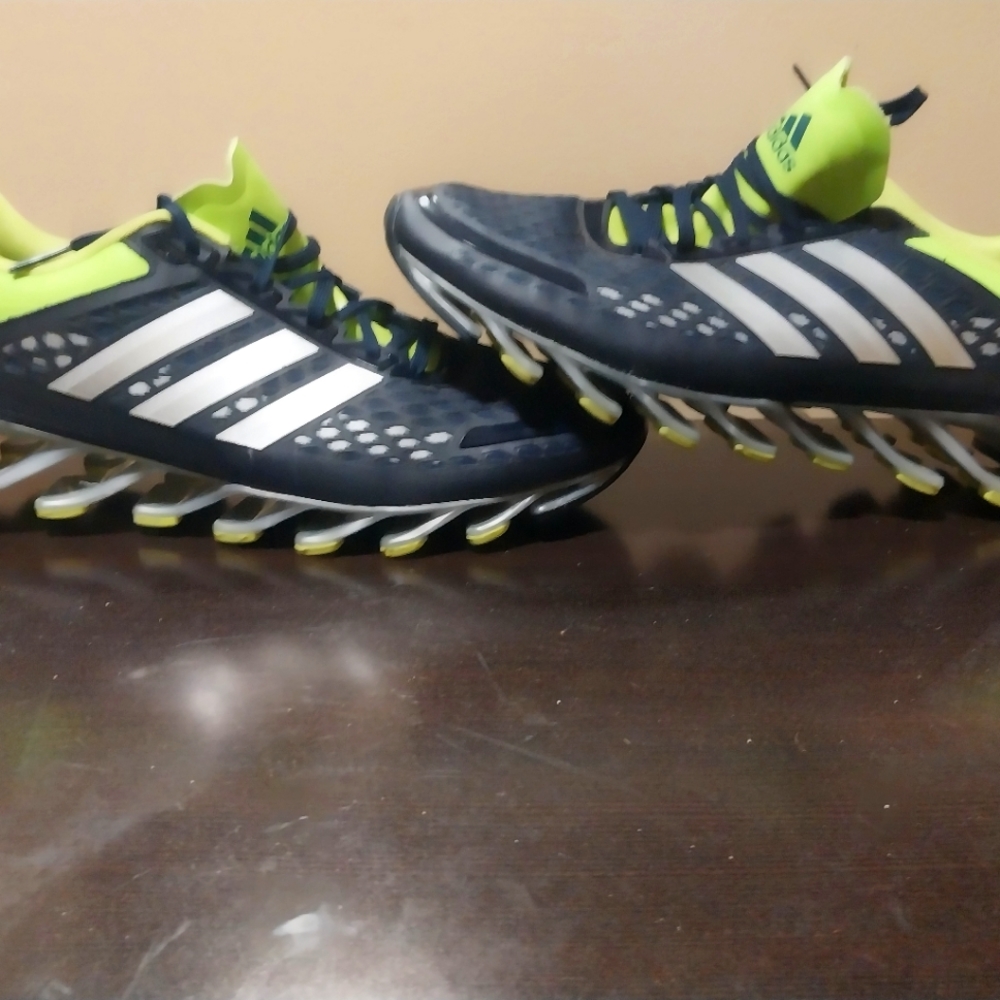 Adidas springblades